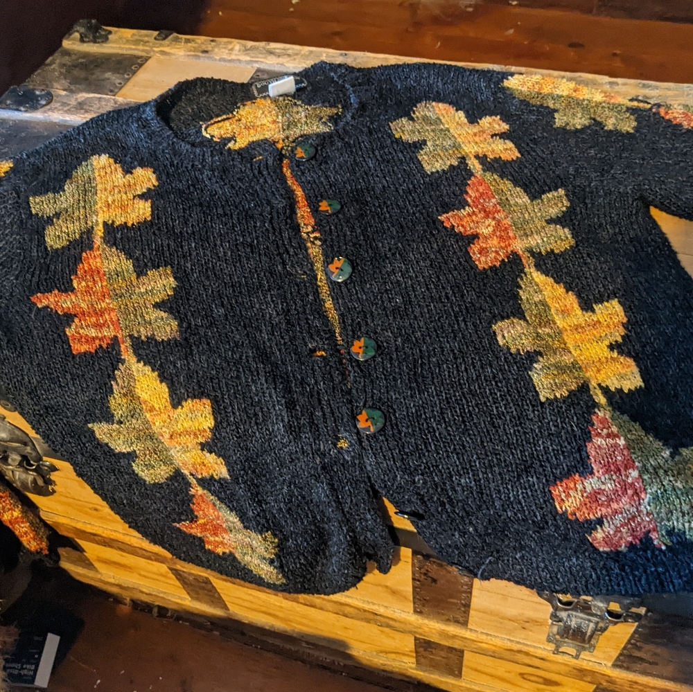 Hand Loomed Vintage Leaf button Sweater